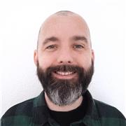 Profesor con certificación de Cambridge (CELTA) y 8 años de experiencia. Clases online/presenciales para todas las edades.